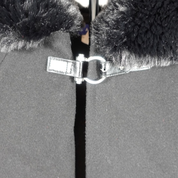 Apt. 9 Women's Faux Fur Collar Cape Coat in Black - One Size - Picture 4 of 10